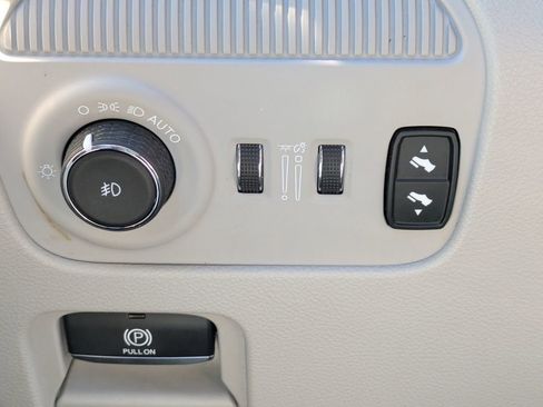 Used 2022 Jeep Wagoneer Series II w/ Premium Group I image 28