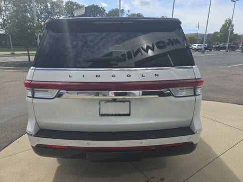 Certified 2024 Lincoln Navigator Black Label AWD/4WD image 16