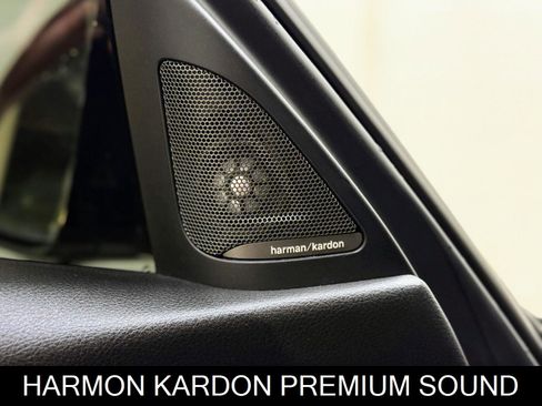 Used 2018 BMW M3 image 13