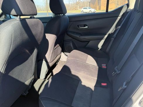 Used 2022 Nissan Sentra SV image 12