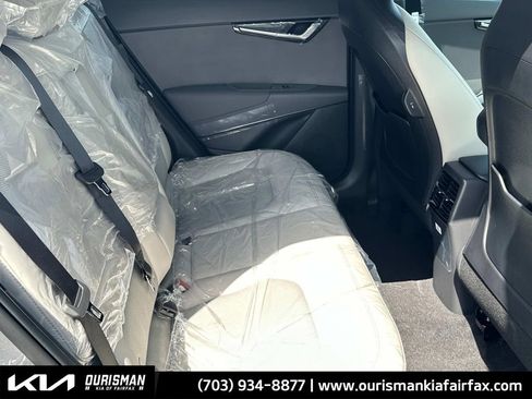 New 2025 Kia Niro EX Touring image 23