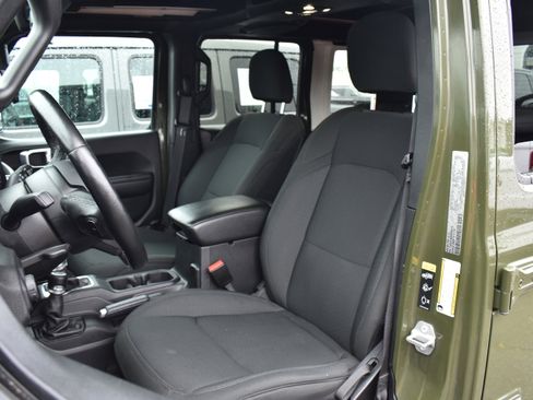 Used 2021 Jeep Wrangler Unlimited Sport w/ Sun And Sound Package image 27