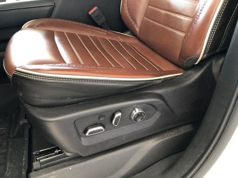 Used 2025 GMC Sierra 2500 Denali Ultimate image 14