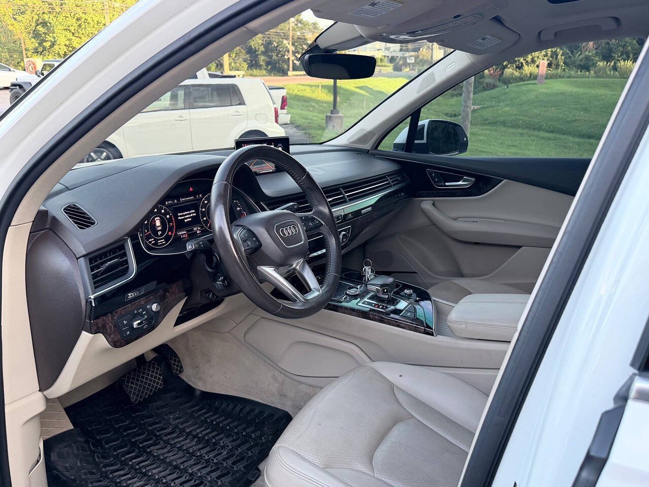 Used 2018 Audi Q7 3.0T Prestige w/ Prestige Package AWD/4WD image 12