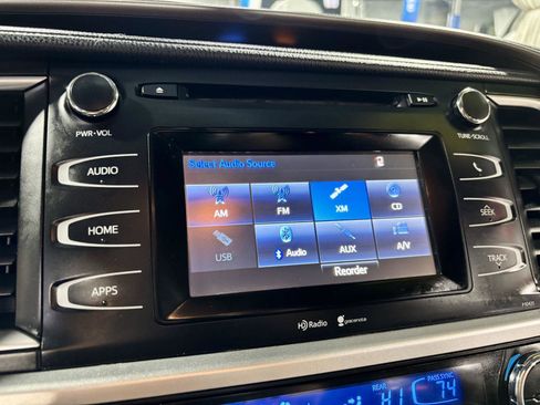 Used 2015 Toyota Highlander Plus image 30