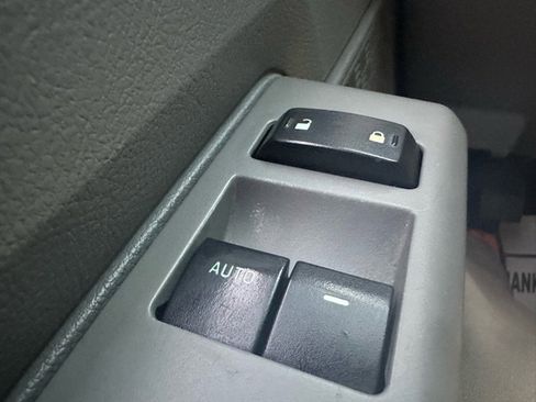 Used 2011 Ford E-150 and Econoline 150 w/ Commercial Cargo Van Pkg image 11