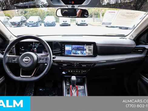 Used 2025 Nissan Kicks SR image 23