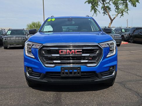 Used 2024 GMC Terrain AT4 w/ Tech Package AWD/4WD image 2
