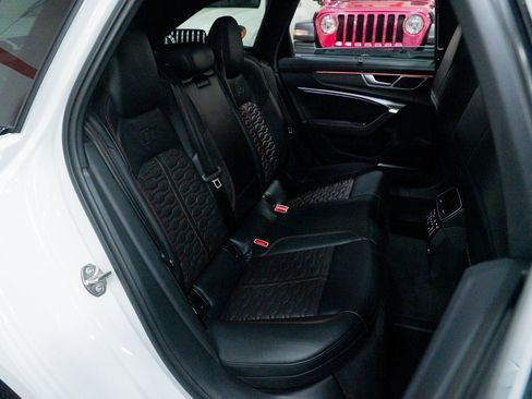 Used 2021 Audi RS 6 w/ Executive Package image 36