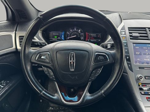 Used 2020 Lincoln MKZ Hybrid image 22