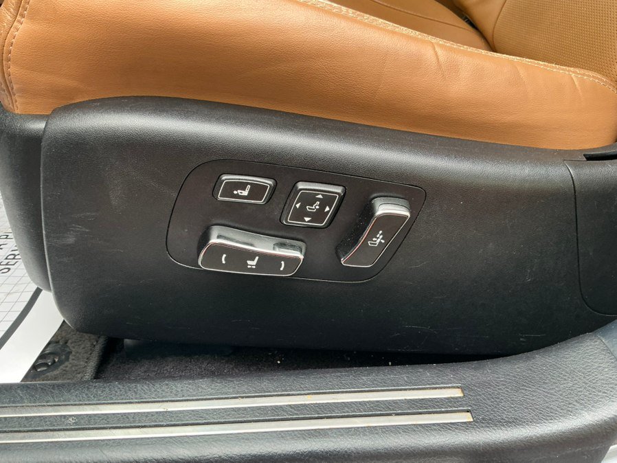 Used 2014 Lexus LS 460 AWD w/ Comfort Package image 19