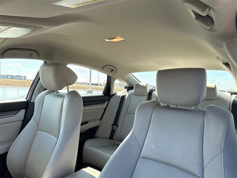 Certified 2020 Honda Accord LX image 19