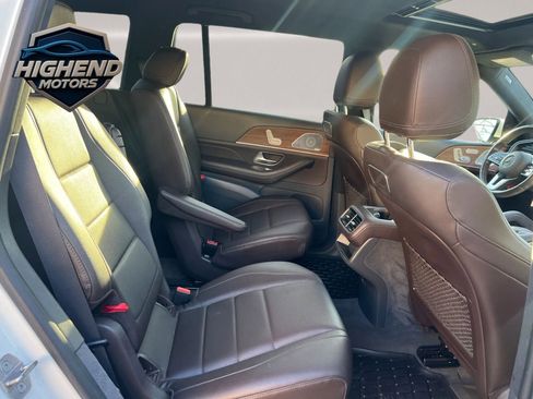 Used 2020 Mercedes-Benz GLS 450 4MATIC image 26