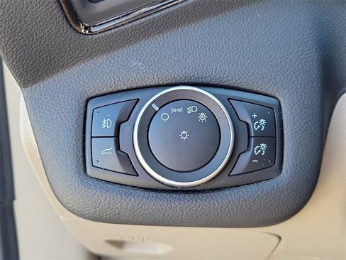 Used 2017 Ford Escape Titanium image 24