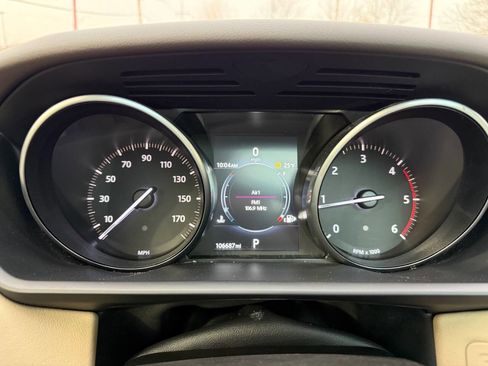 Used 2016 Land Rover Range Rover Sport SE image 14