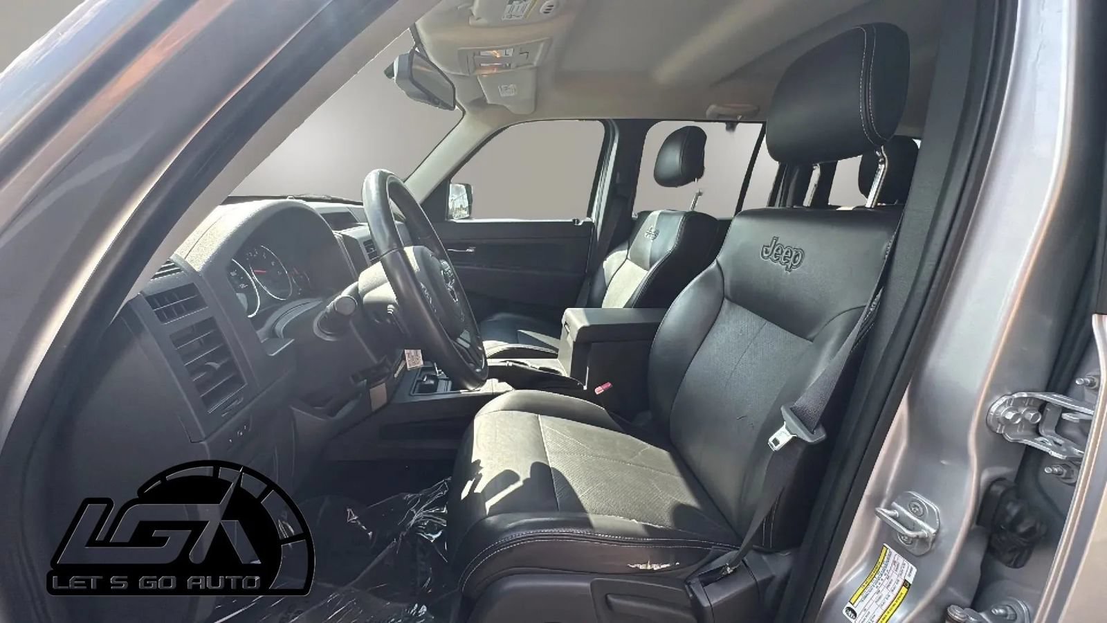 Used 2012 Jeep Liberty Sport AWD/4WD image 12