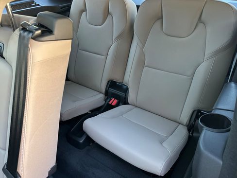 New 2026 Volvo XC90 B5 Plus image 13