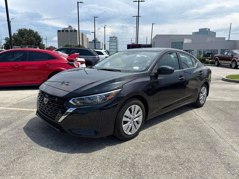 Used 2025 Nissan Sentra S FWD image 3