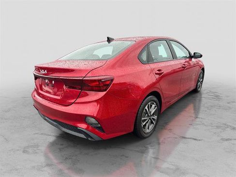 Used 2023 Kia Forte LXS image 5