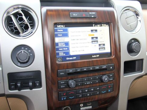 Used 2012 Ford F150 Lariat w/ Lariat Plus Pkg AWD/4WD image 19