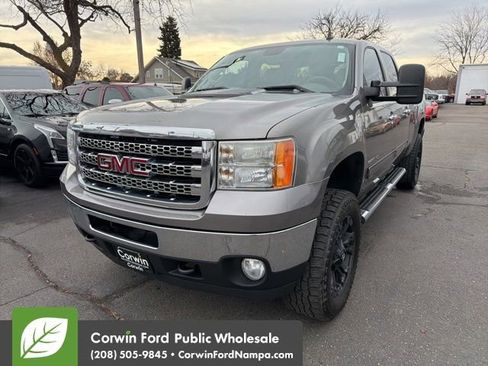 Used 2014 GMC Sierra 2500 SLT w/ SLT Convenience Package image 1