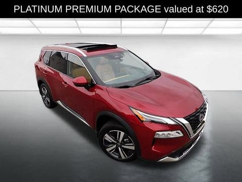 Used 2023 Nissan Rogue Platinum w/ Platinum Premium Package image 2