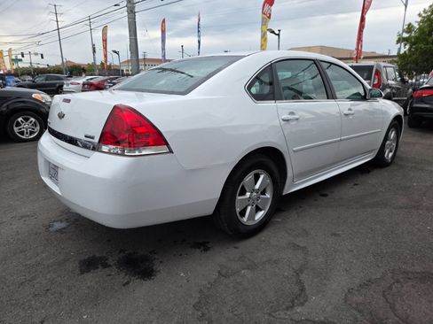 Used 2011 Chevrolet Impala LT FWD image 4