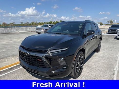 Certified 2025 Chevrolet Blazer RS w/ Driver Confidence II Package image 1