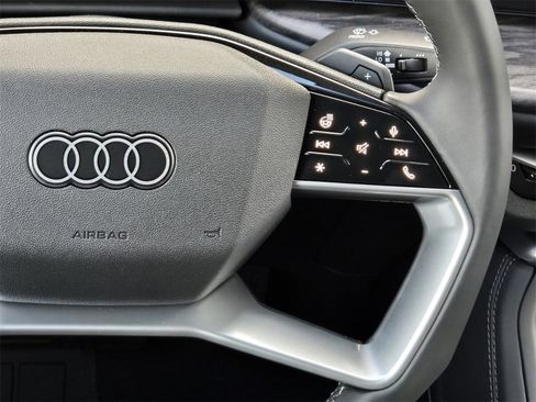 New 2025 Audi Q5 Premium Plus image 16