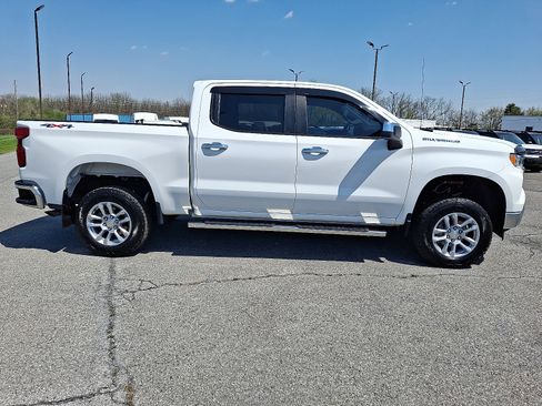 Used 2022 Chevrolet Silverado 1500 LT image 7