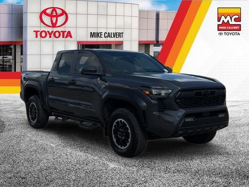 Used 2024 Toyota Tacoma TRD Off-Road AWD/4WD image 7