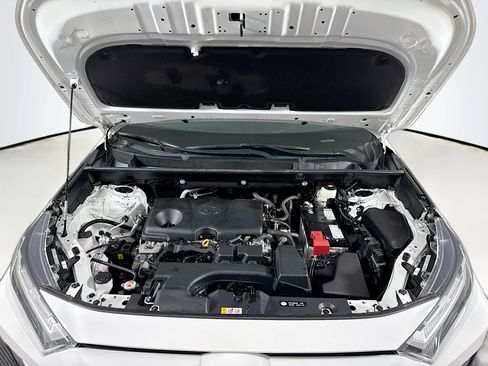 Certified 2023 Toyota RAV4 LE AWD/4WD image 26