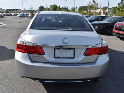 Used 2014 Honda Accord EX-L image 8
