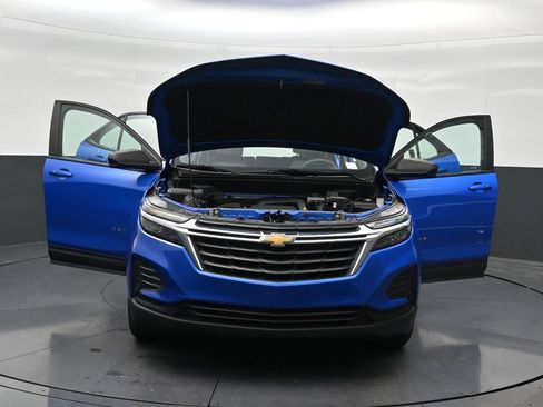 Used 2024 Chevrolet Equinox LS w/ Driver Confidence II Package FWD image 36