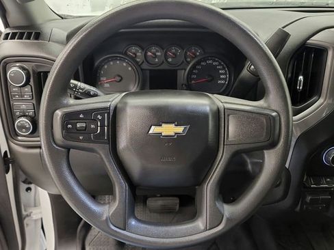 Used 2023 Chevrolet Silverado 1500 Custom image 17