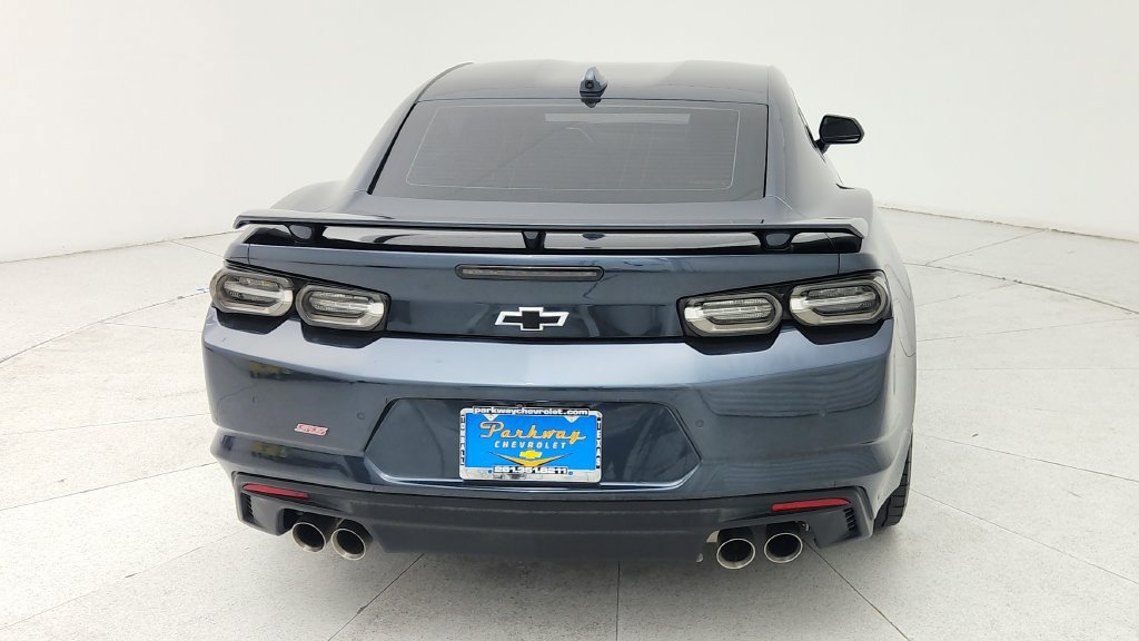 Used 2021 Chevrolet Camaro SS RWD image 6