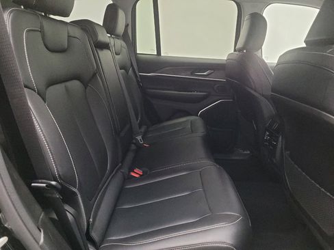 Used 2023 Jeep Grand Cherokee 4WD 4xe image 19