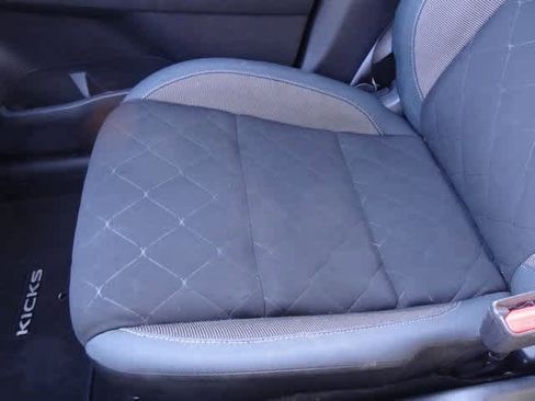 Used 2019 Nissan Kicks S w/ Exterior Package image 18