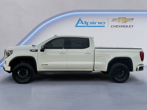 Used 2022 GMC Sierra 1500 AT4 w/ AT4 Premium Package AWD/4WD image 2