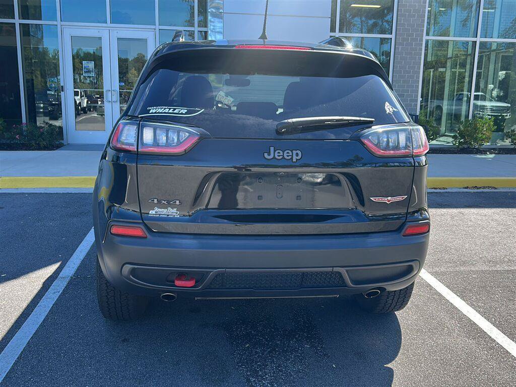 Used 2022 Jeep Cherokee Trailhawk w/ Premium Leather Package AWD/4WD image 4