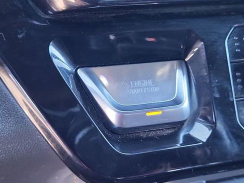 Used 2022 GMC Sierra 1500 AT4 w/ Technology Package image 17