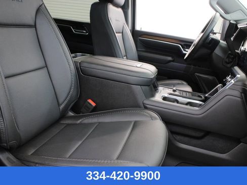 Used 2025 GMC Sierra 2500 Denali w/ Denali Reserve Package image 25