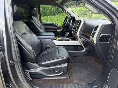 Used 2020 Ford F150 Lariat RWD image 16