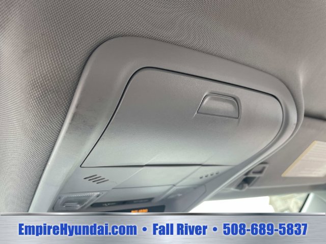 Used 2024 GMC Terrain SLE FWD image 26