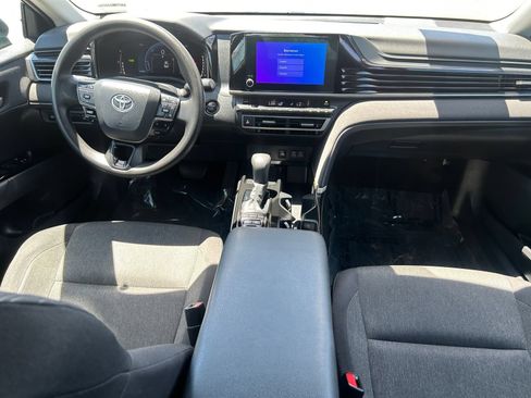 Used 2025 Toyota Camry LE FWD image 16