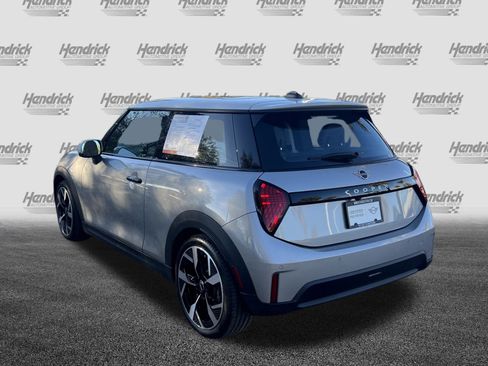 Certified 2025 MINI Cooper S image 8