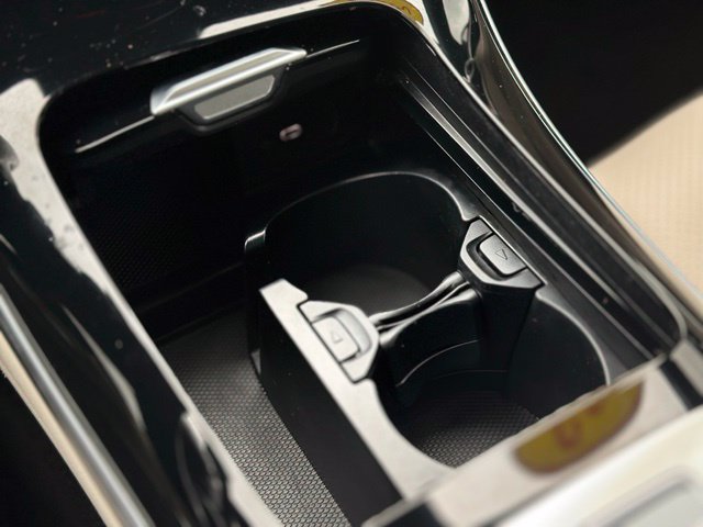 Used 2023 Mercedes-Benz C 300 4MATIC Sedan image 13