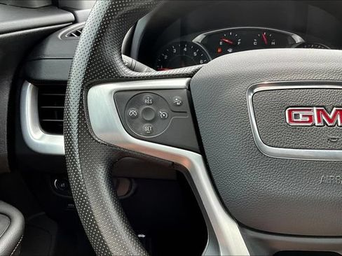 Used 2024 GMC Terrain SLE w/ Driver Convenience Package AWD/4WD image 11