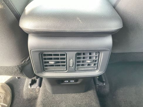 Used 2025 Toyota RAV4 XLE image 24