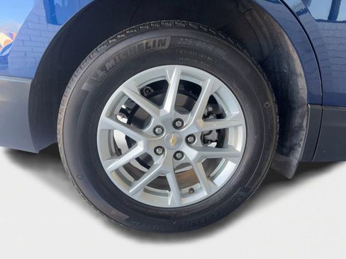 Used 2023 Chevrolet Equinox LT w/ Driver Convenience Package FWD image 12